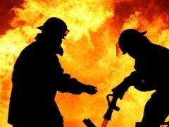 APARTMANDA ÇIKAN YANGIN KORKUTTU