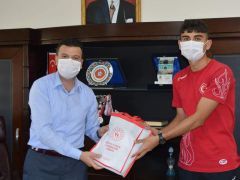 Kırşehir Gençlik ve Spor İl Müdürü Şampiyonları Misafir Etti