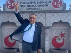 YAPILAN ÇEŞMEYE TÜRK MİLLİYETCİSİ PROF DR.EROL GÜNGÖR ‘ÜN İSMİ VERİLDİ