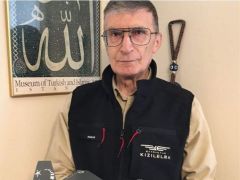 ‘KIZIL ELMA CEKETİMİ  SIRTIMDAN ÇIKARMADIM’