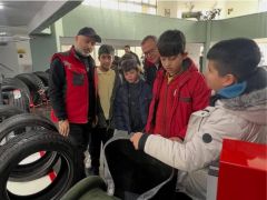 KIRŞEHİR’DE CUMHURİYET ORTAOKULU ÖĞRENCİLERİ PETLAS’I ZİYARET ETTİLER